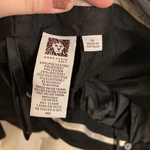 Black Womans Pant Suit - Picture 4 of 4